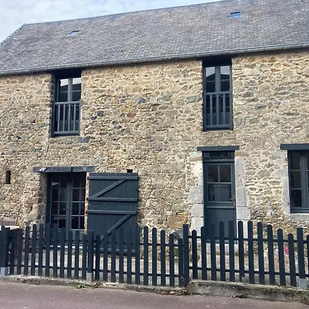 Maison En Pierres A 1200m De La Semesterbostad Agon-Coutainville