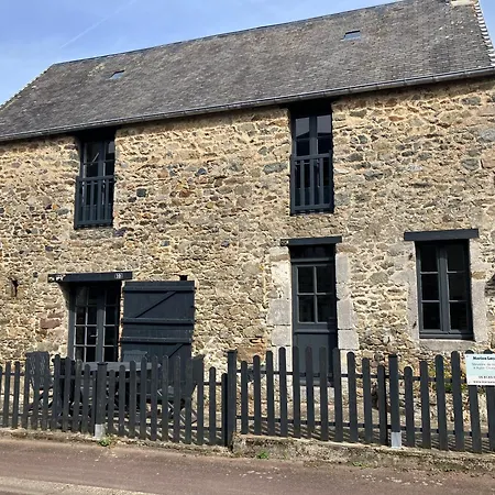 Maison En Pierres A 1200m De La Holiday home *