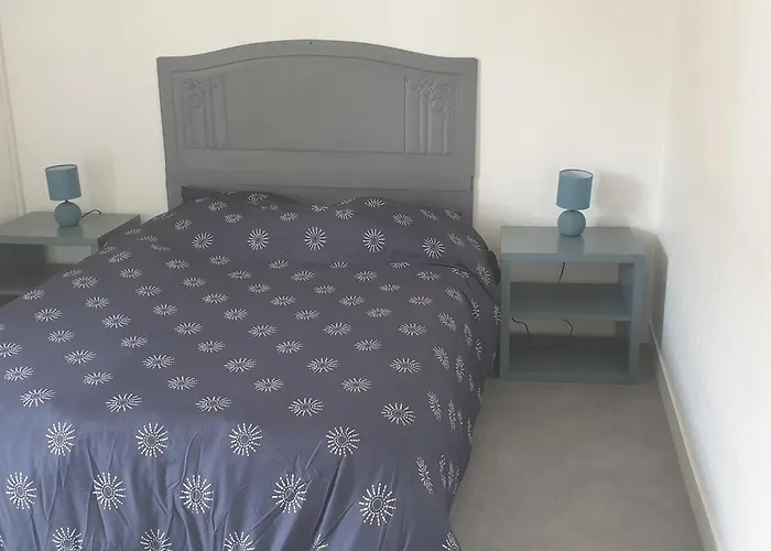 Semesterbostad Maison En Pierres A 1200m De La *