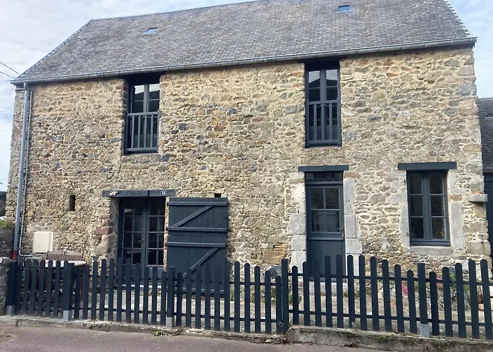 Maison En Pierres A 1200m De La Semesterbostad Agon-Coutainville